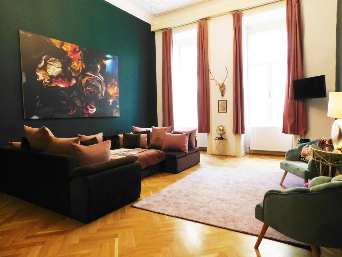 Wonder Deer Lux Apartment At The Parliament Self Check-In Budapest Extérieur photo